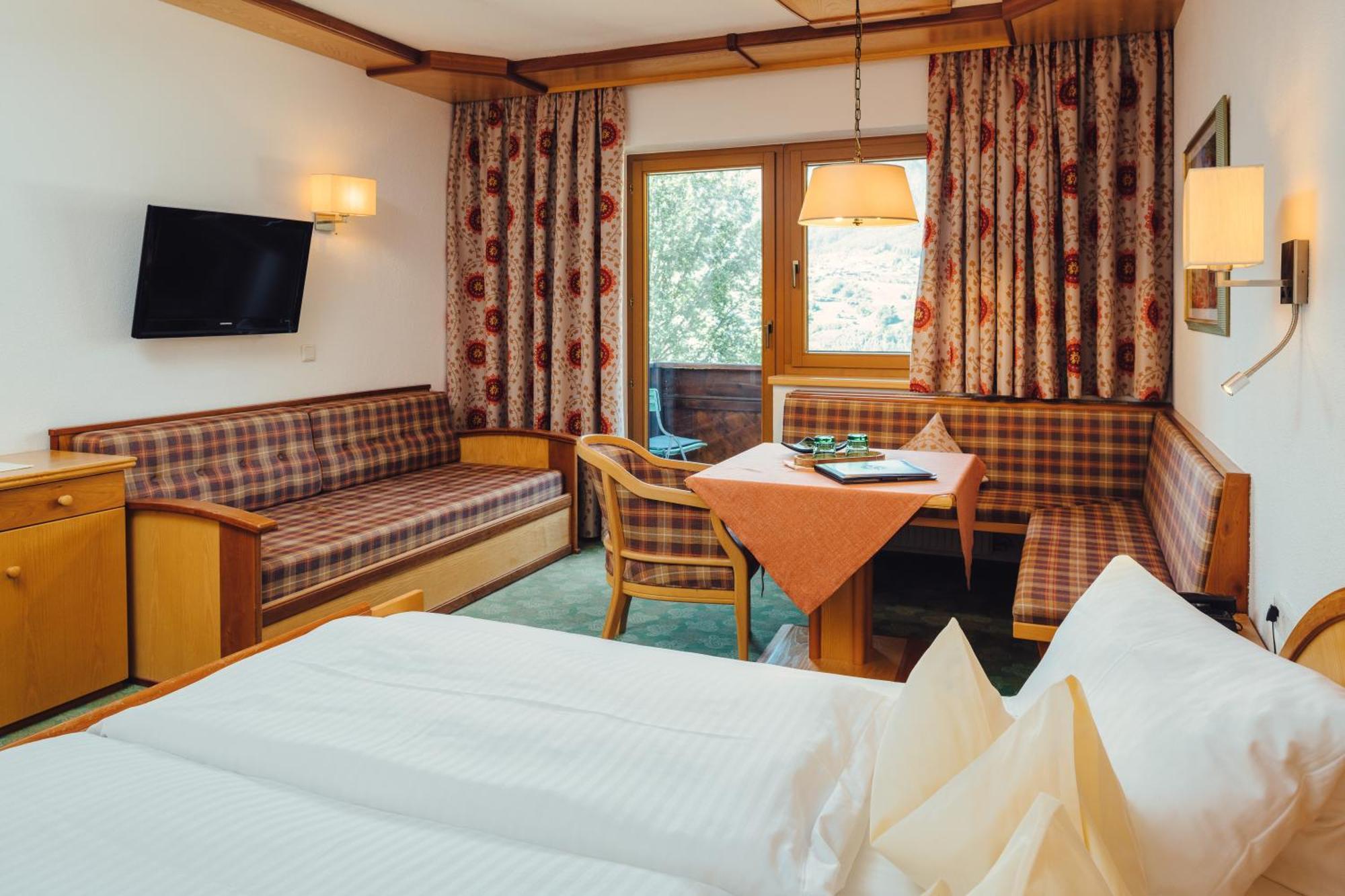 Huber Hotel Tramserhof ランデック エクステリア 写真