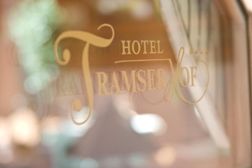 Huber Hotel Tramserhof ランデック エクステリア 写真